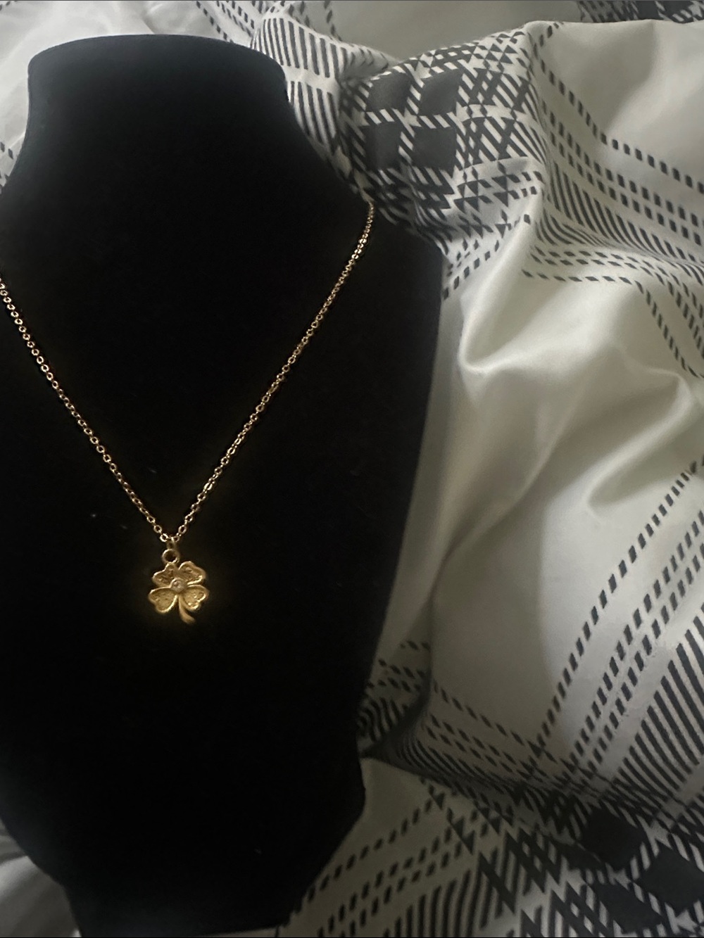 Gold Four-Leaf Clover Pendant Necklace - Women's Jewelry